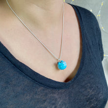 Load image into Gallery viewer, Handmade Glass Bird Necklace in Teal
